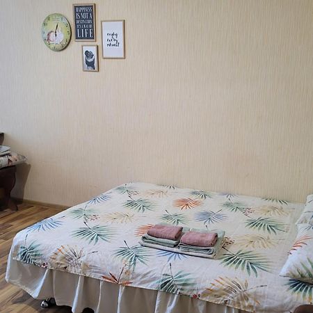 Квартира Двохкімнатна Фонтан Apartman Kamjanyi Potoki Kültér fotó
