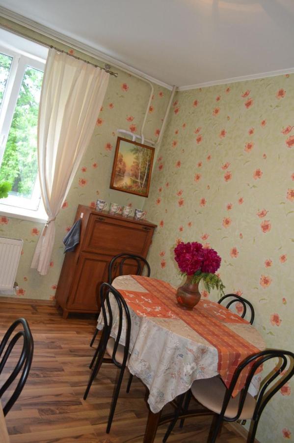 Квартира Двохкімнатна Фонтан Apartman Kamjanyi Potoki Kültér fotó